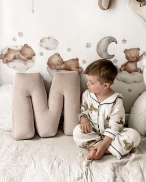 Almohada Letra M